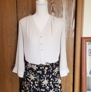 Express 3/4 sleeve blouse. Med